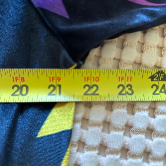 Women's Aviator Nation Black Velvet Lightning Bolts Sweater Size XXL - Picture 7 of 8